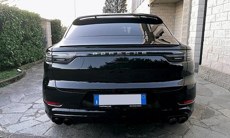 Porsche Cayenne Coup...