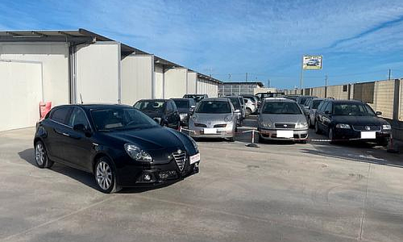 Alfa Romeo Giulietta...