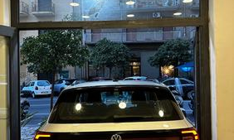 Volkswagen T-Cross 1...