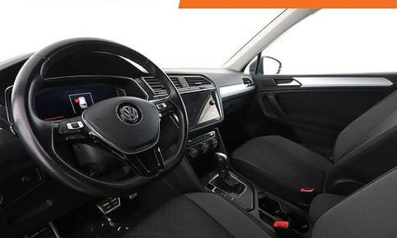 Volkswagen Tiguan Yp...