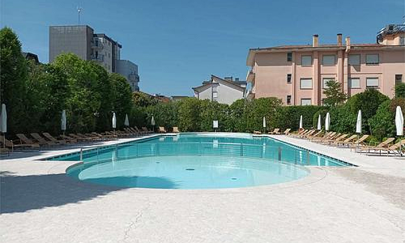 Residence 20M. Dal M...
