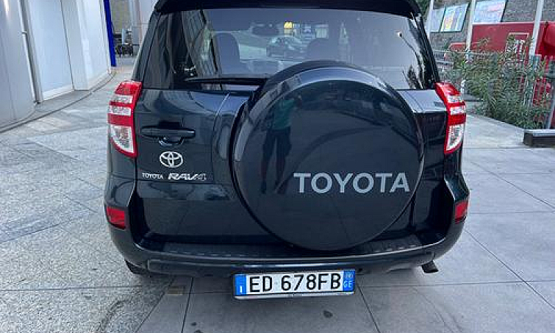 Toyota Rav 4 Crossov...