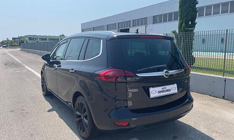 Opel Zafira 2.0 Cdti...