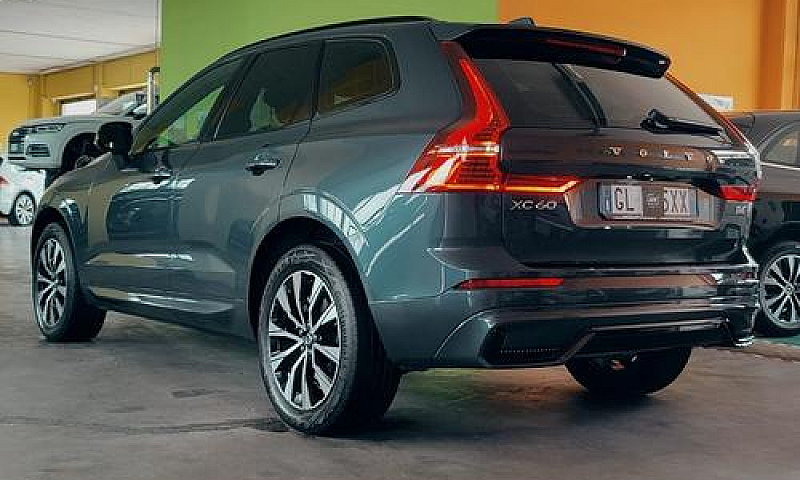 Volvo Xc60 B4 (D) Aw...