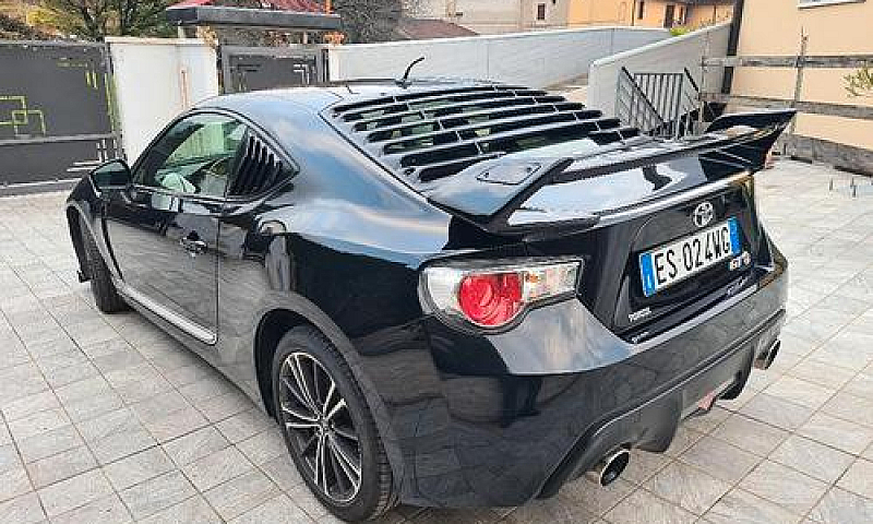 Toyota Gt86 - 2013...