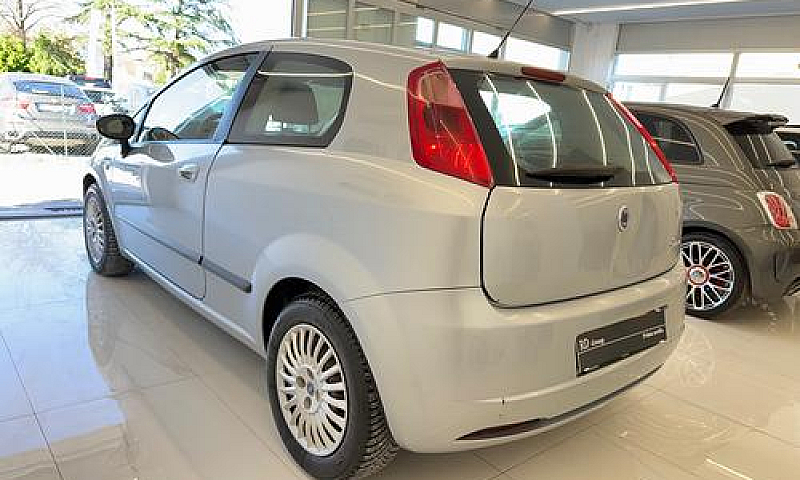 Fiat Grande Punto 3P...