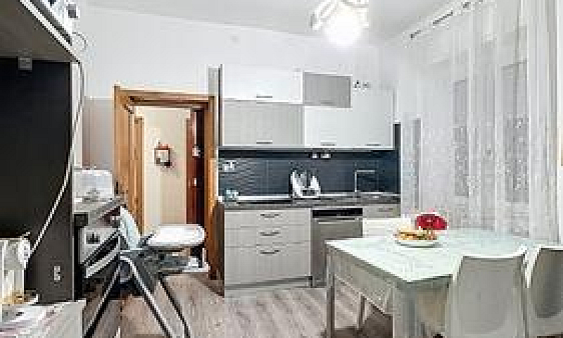 Casa Bi-Familiare Co...