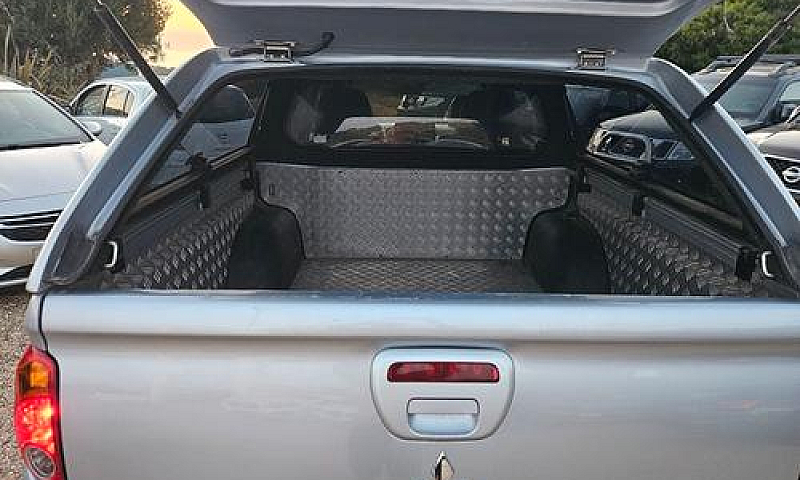 Mitsubishi L200 2.5 ...