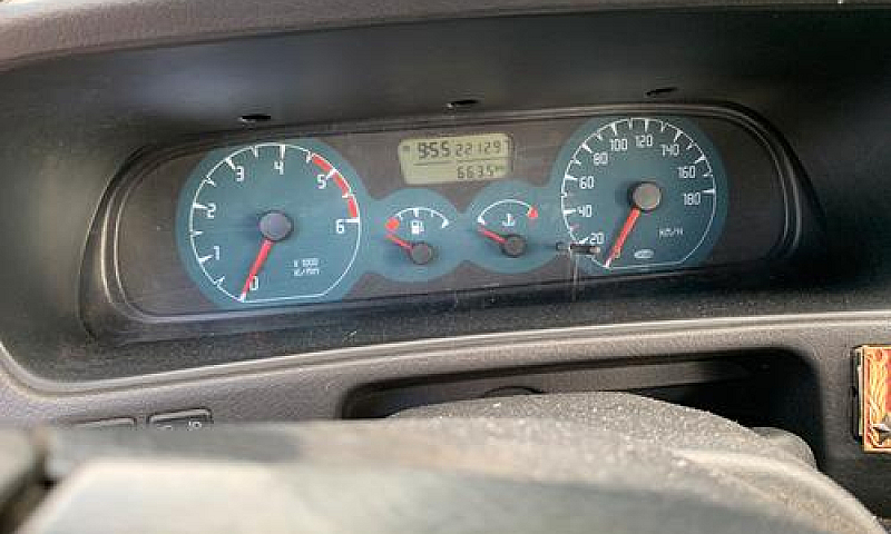 Nissan Terrano Ii...