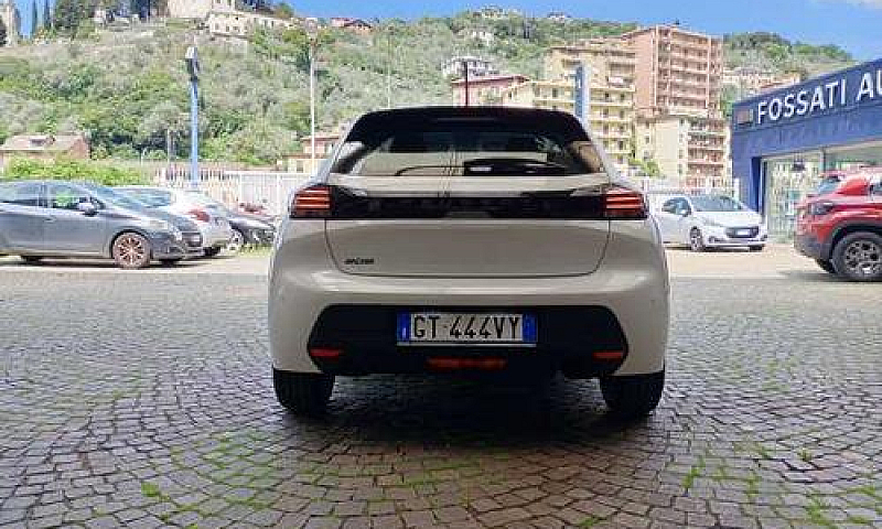 Peugeot 208 Puretech...