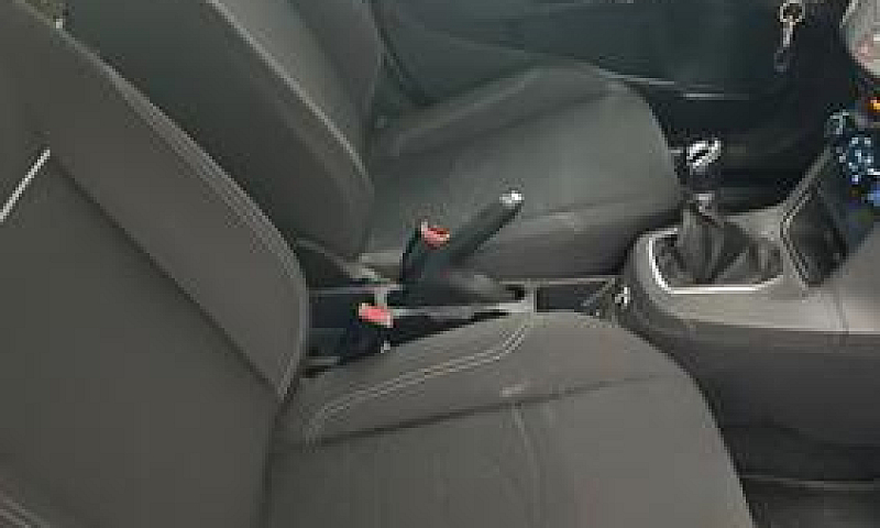 Ford Fiesta 2013 A G...