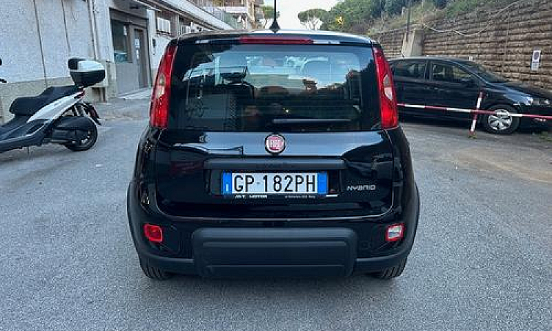 Fiat Panda 1.0 Hybri...