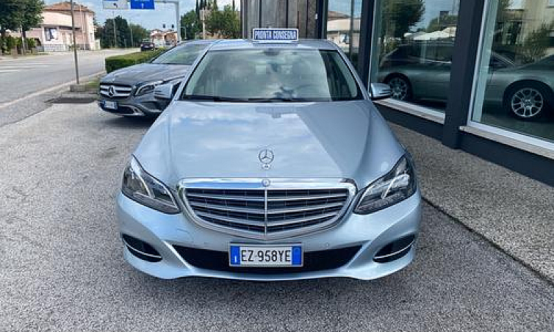 Mercedes-Benz E 220 ...