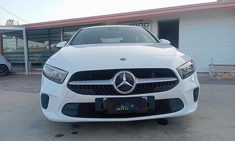 Mercedes-Benz A 200 ...