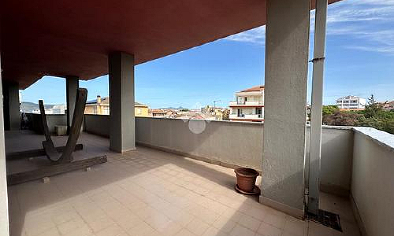 3 Locali A Alghero...