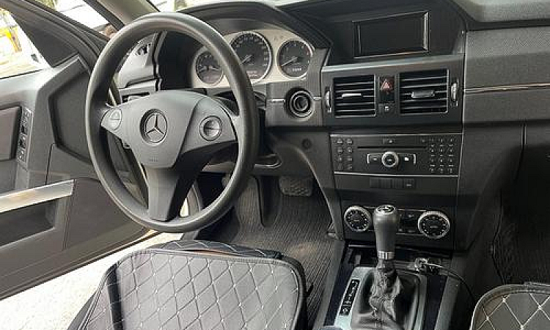 Mercedes-Benz 220 4M...
