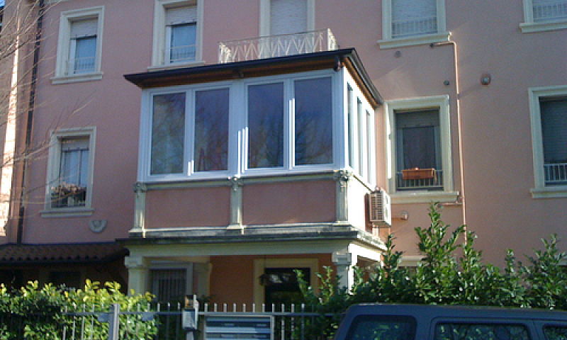 4 Locali...