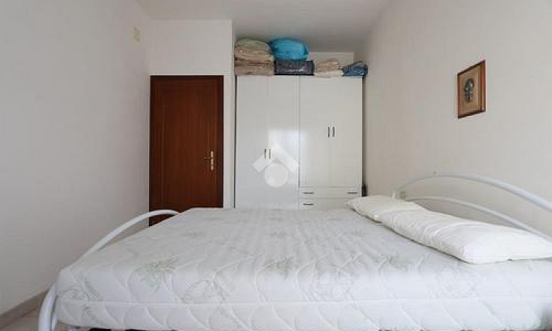 3 Locali A Alba Adri...