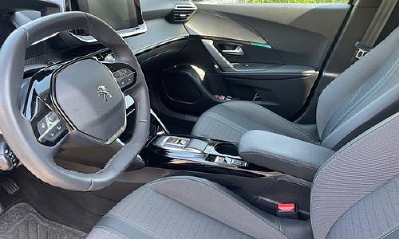 Peugeot 2008 - 2022...