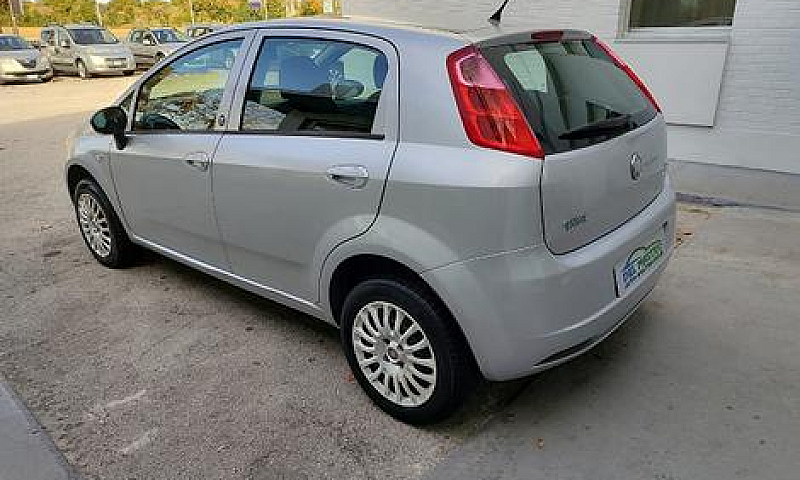 Fiat Grande Punto - ...