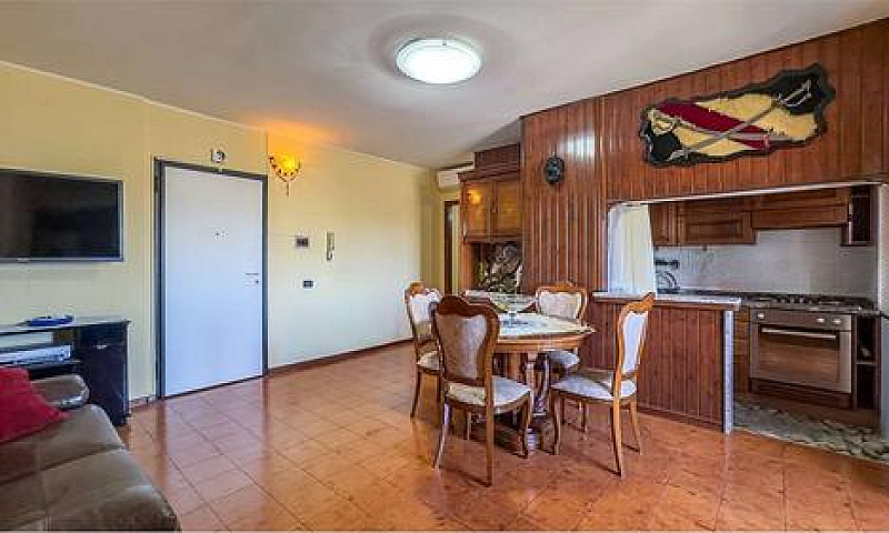 Ampio Trilocale Al S...