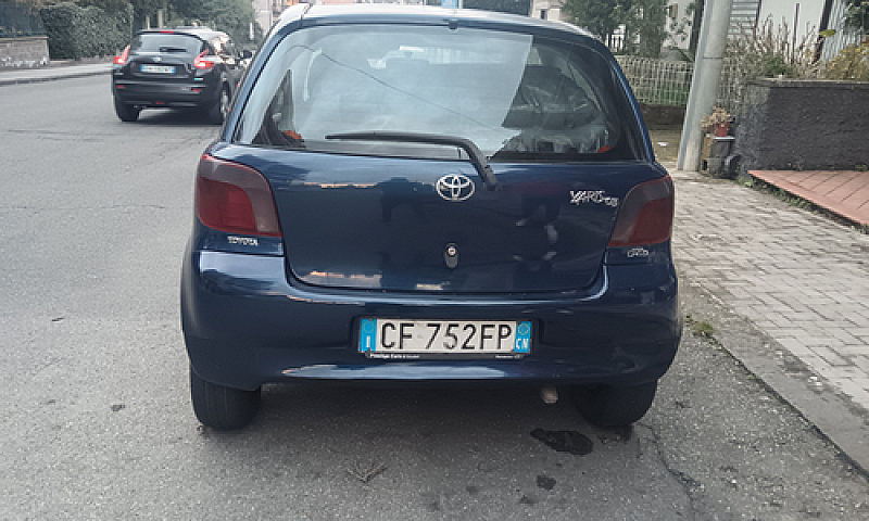 Toyota Yaris Più Pez...