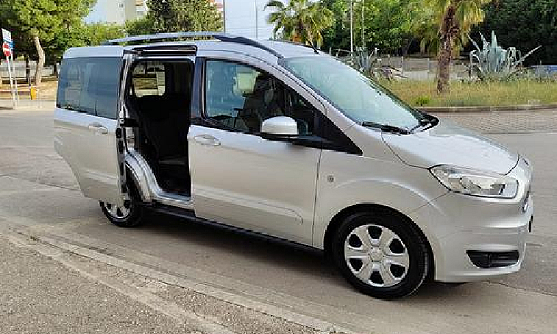 Ford Tourneo Courier...