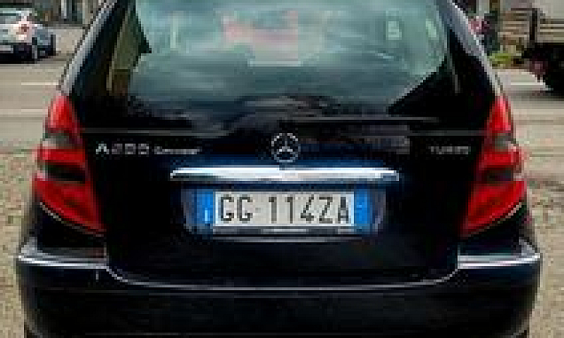 Mercedes-Benz A 200 ...