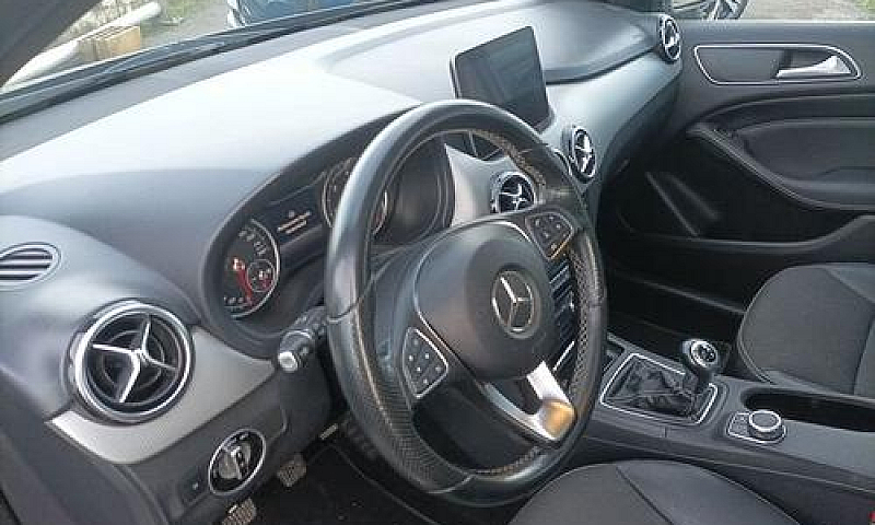 Mercedes-Benz Classe...