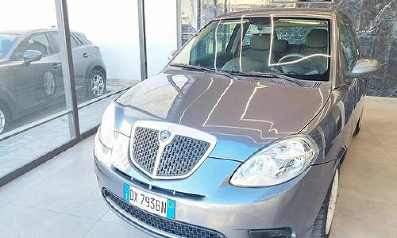 Lancia Ypsilon 1.2 O...