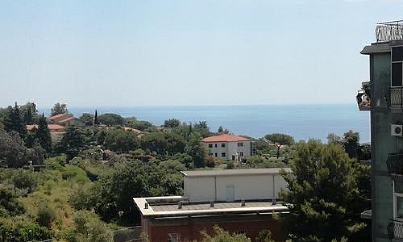 App Con Mansarda Via...
