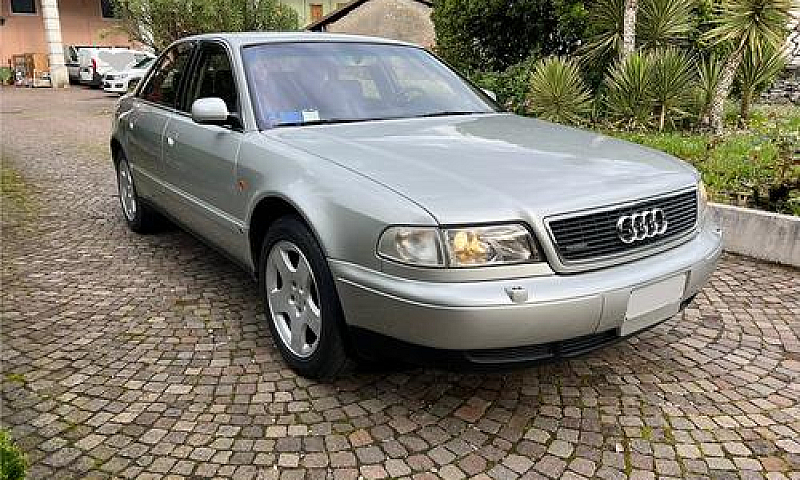 Audi A8 4.2 V8 Quatt...