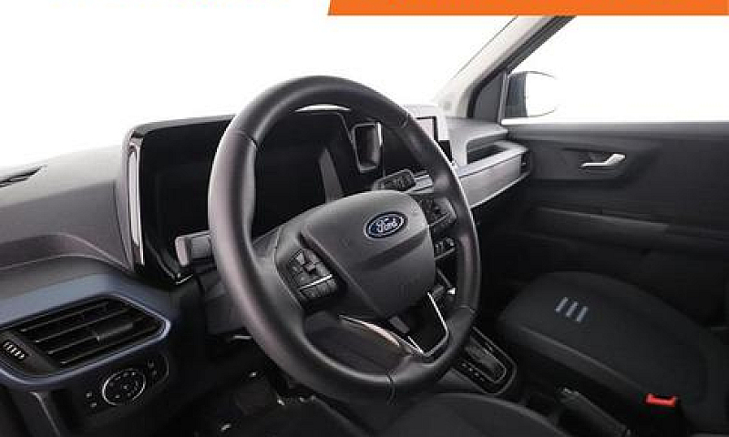 Ford Tourneo Courier...