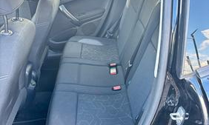 Peugeot 2008 1.6 Hdi...