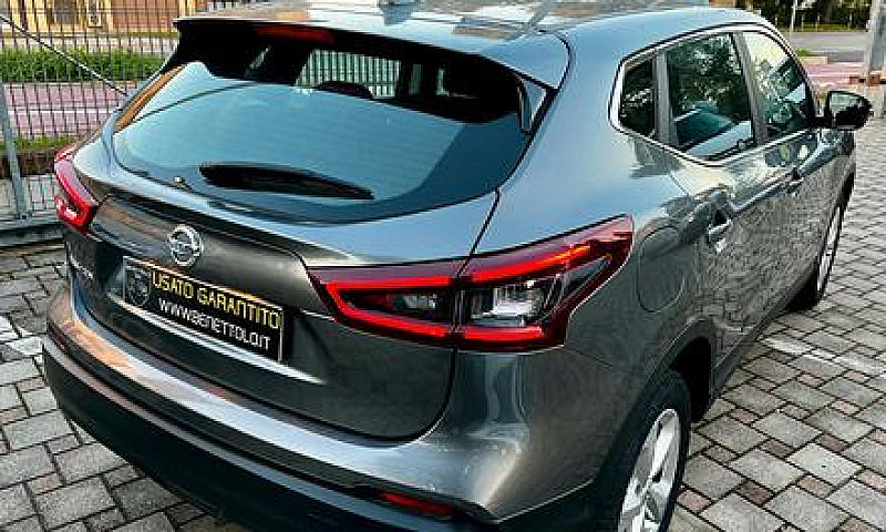 Nissan Qashqai 1.5 D...