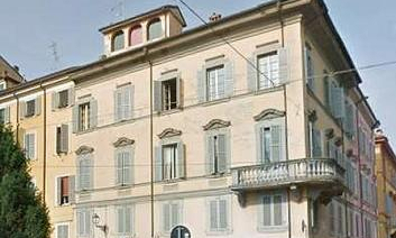 Appartamento A Moden...