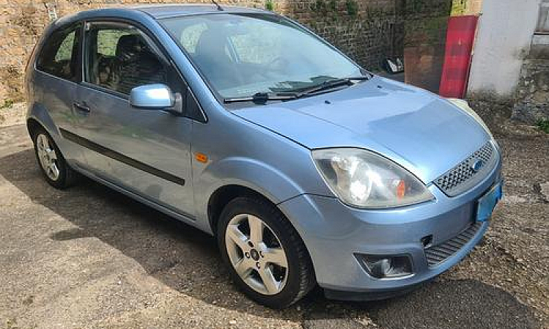 Ford Fiesta 1.4 Tdci...