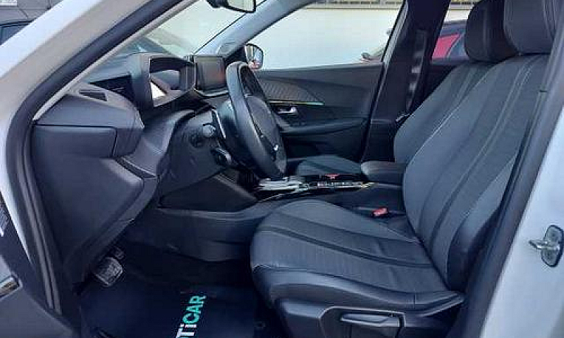 Peugeot 2008 Bluehdi...