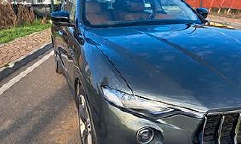 Maserati Levante...