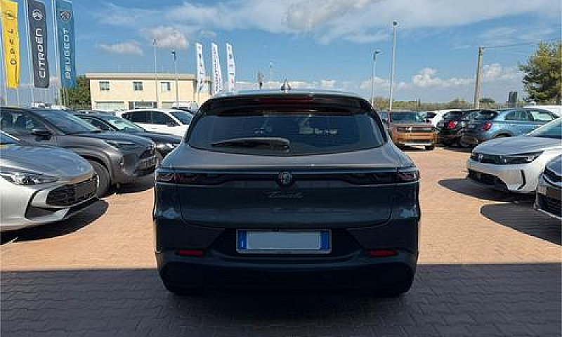 Alfa Romeo Tonale 1....