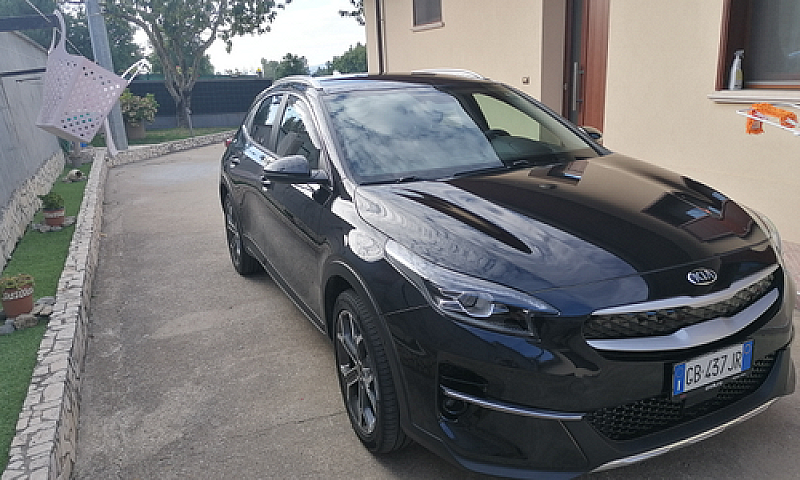Kia Xceed Plug In Hi...