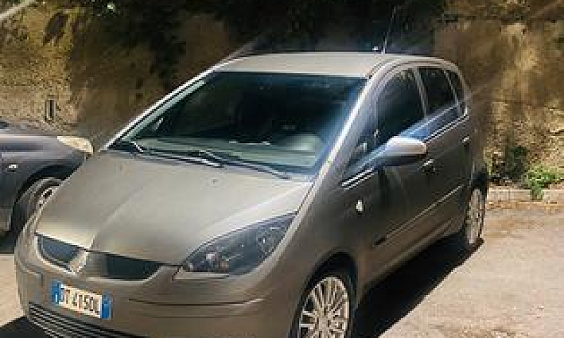 Mitsubishi Colt 1.1 ...