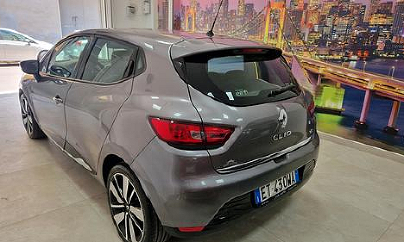 Renault Clio 1.5 Dci...