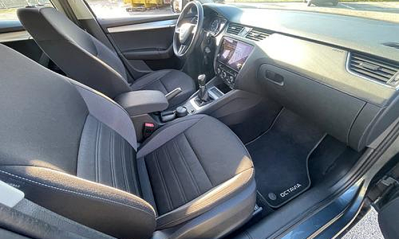 Skoda Octavia 1.6 Td...