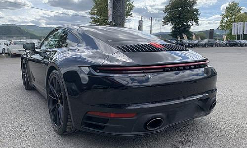 Porsche 911 (992) 91...