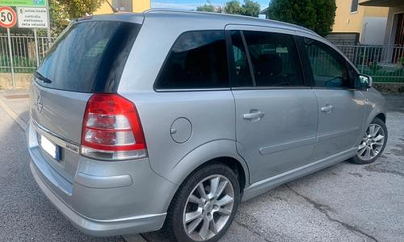 Opel Zafira 1.7 Cdti...