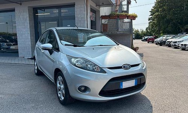 Ford Fiesta 1.2 Benz...