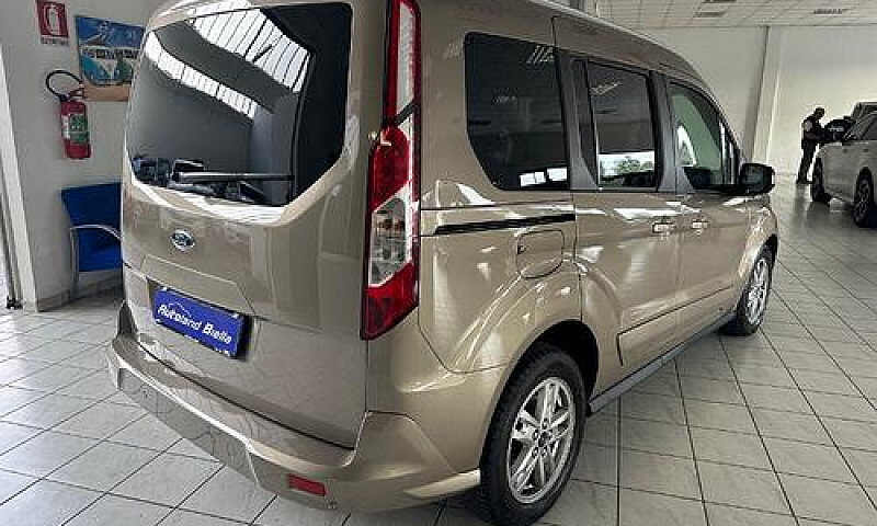 Ford Tourneo Connect...