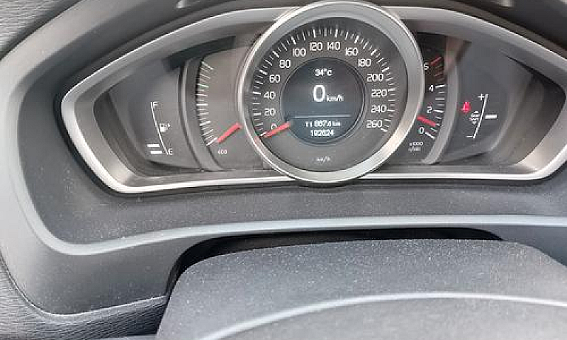 Volvo V40 D2 1.6 Bus...