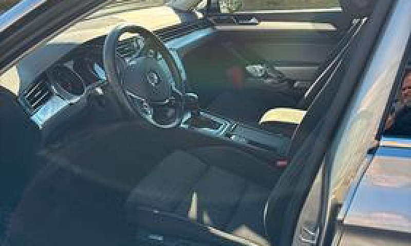 Volkswagen Passat Va...